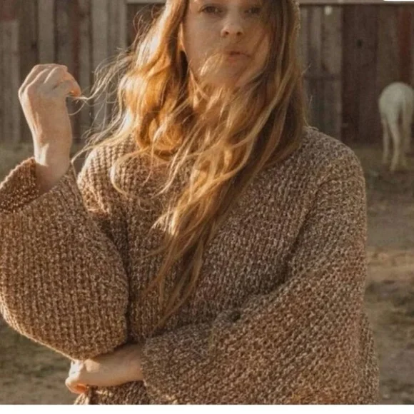 Esby Ashley Cardigan - Picture 2 of 12